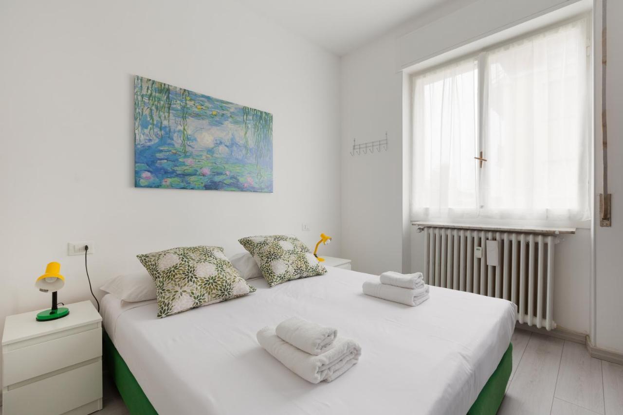 Apartment With Balcony -Bisceglie Red Line Subway Milano Dış mekan fotoğraf